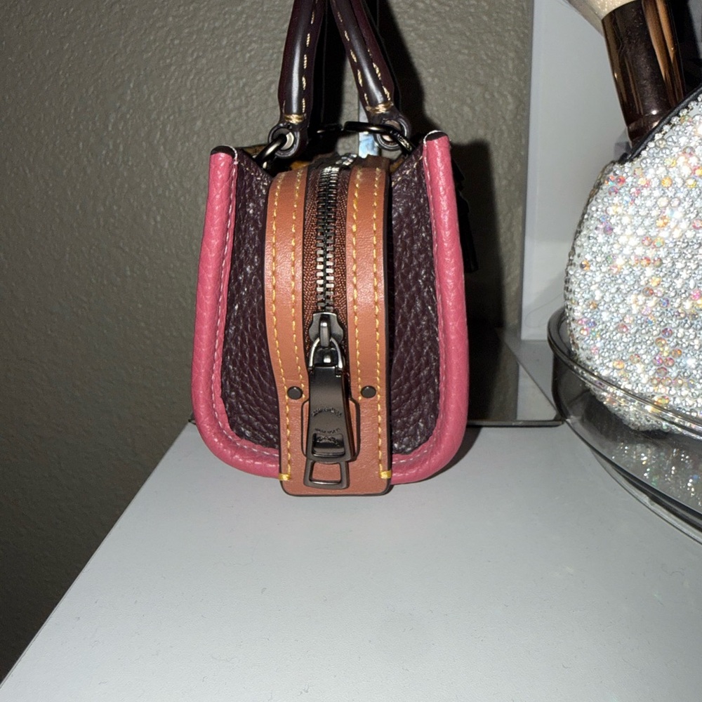 Coach Rogue 12 Leather Pebbled Bag - EUC - Picture 2 of 7